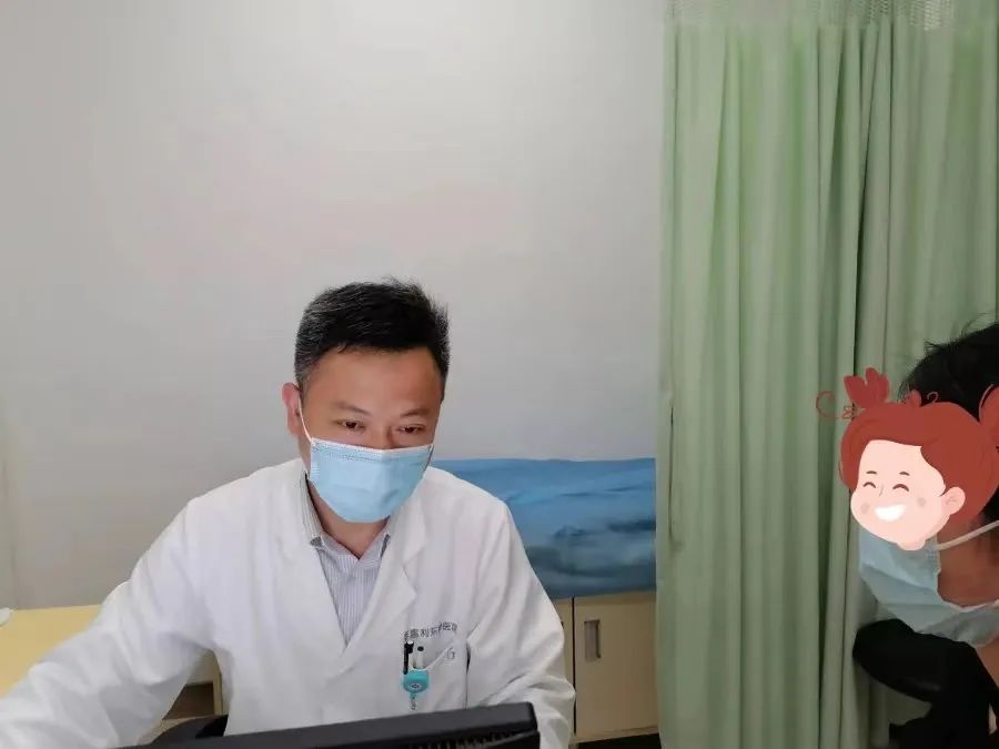DƬ